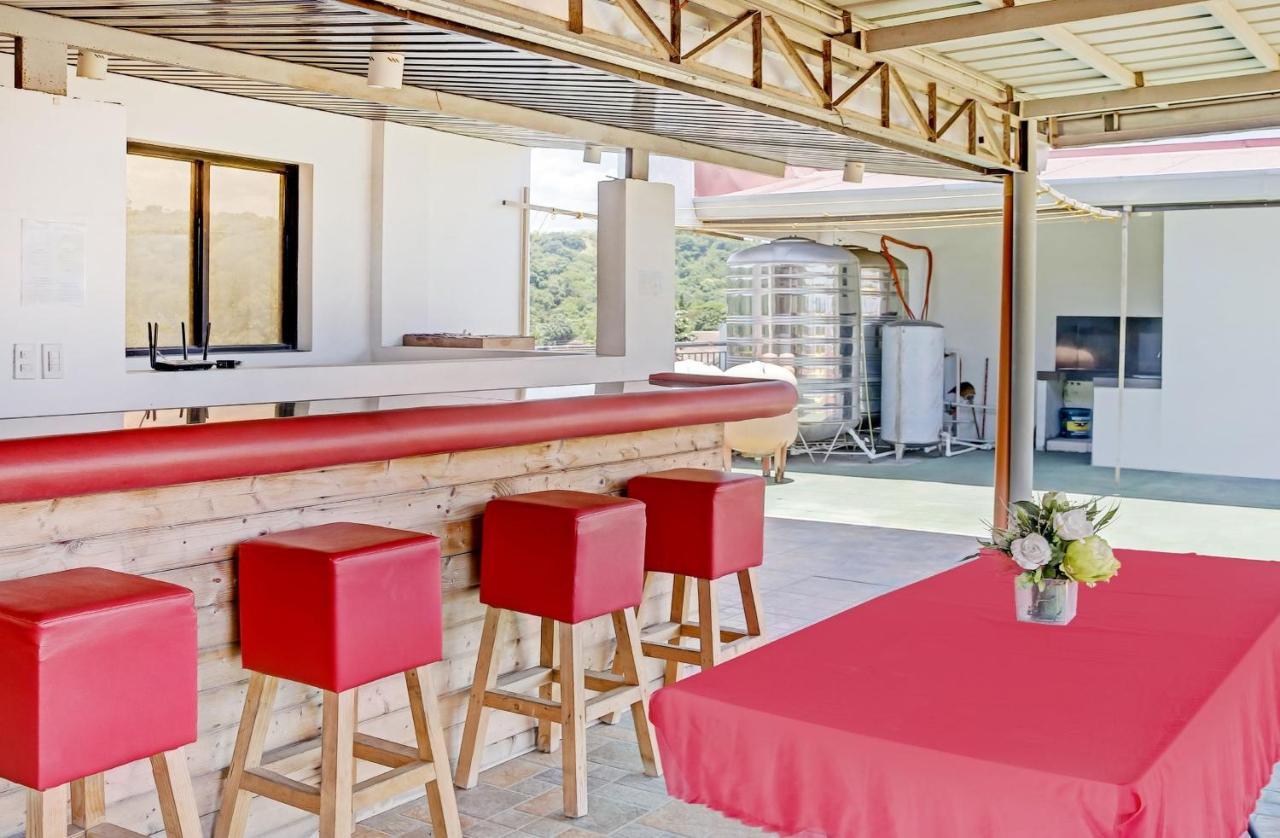 Oyo 869 Jnv Dream Hotel Subic Εξωτερικό φωτογραφία